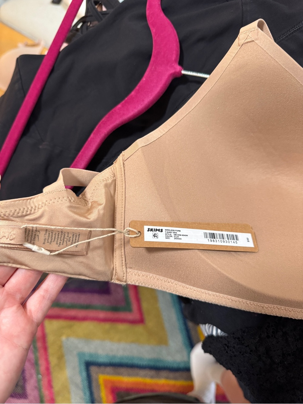 SKIMS BRAS 34DDDD - Picture 5 of 10